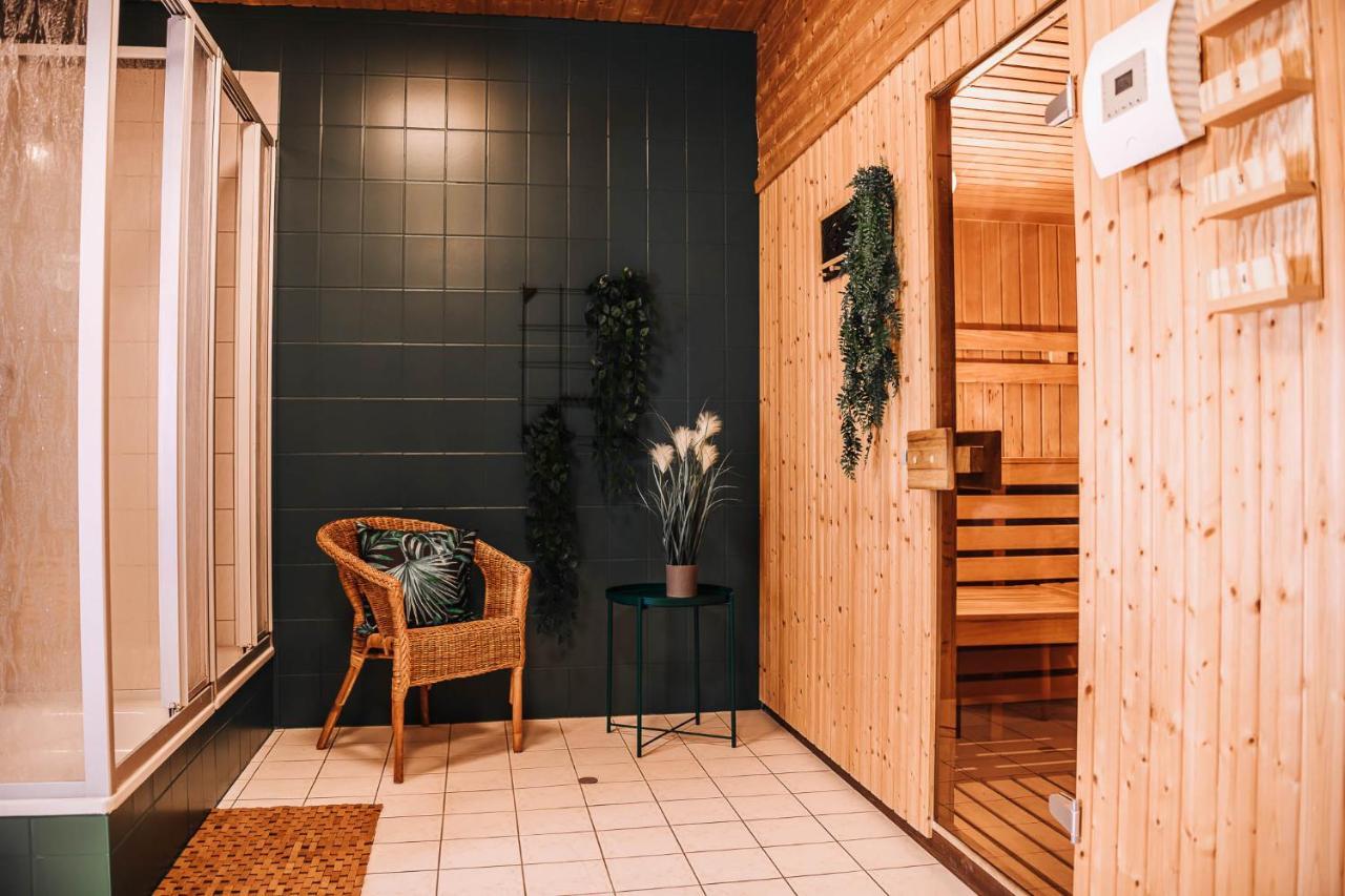 Xxl Ferienhaus Goldberger See - Sauna - 16 Personen Экстерьер фото