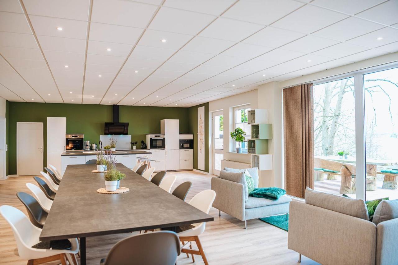 Xxl Ferienhaus Goldberger See - Sauna - 16 Personen Экстерьер фото